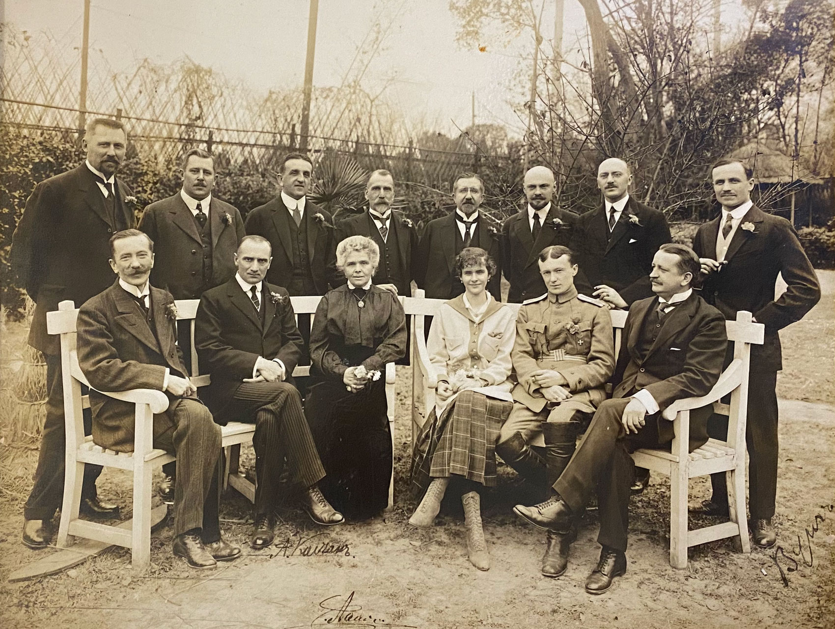 Synnerberg group photo with Russian diplomats in Shanghai