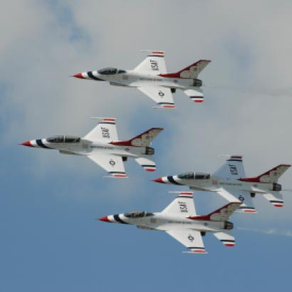 US Air Force Thunderbirds flying in formation 