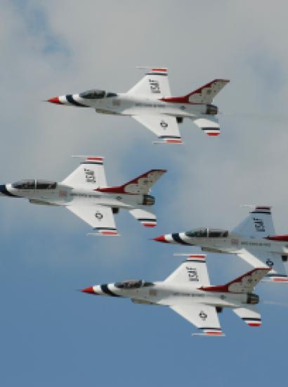 US Air Force Thunderbirds flying in formation 