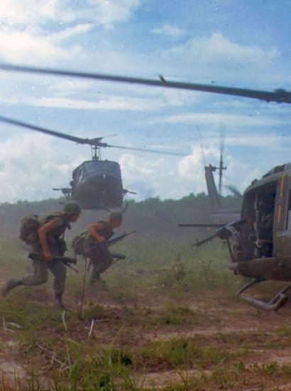 uh d helicopters in vietnam  image