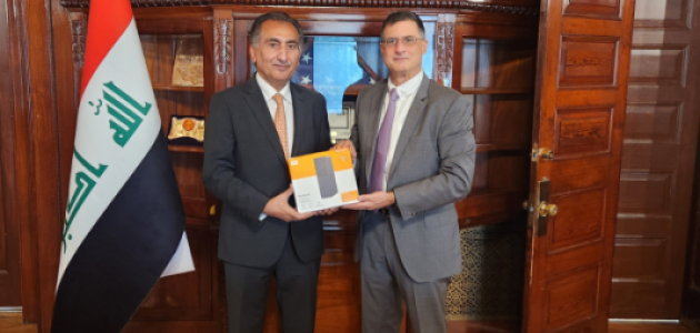 H.E. Nazar Al Khirullah and Eric Wakin